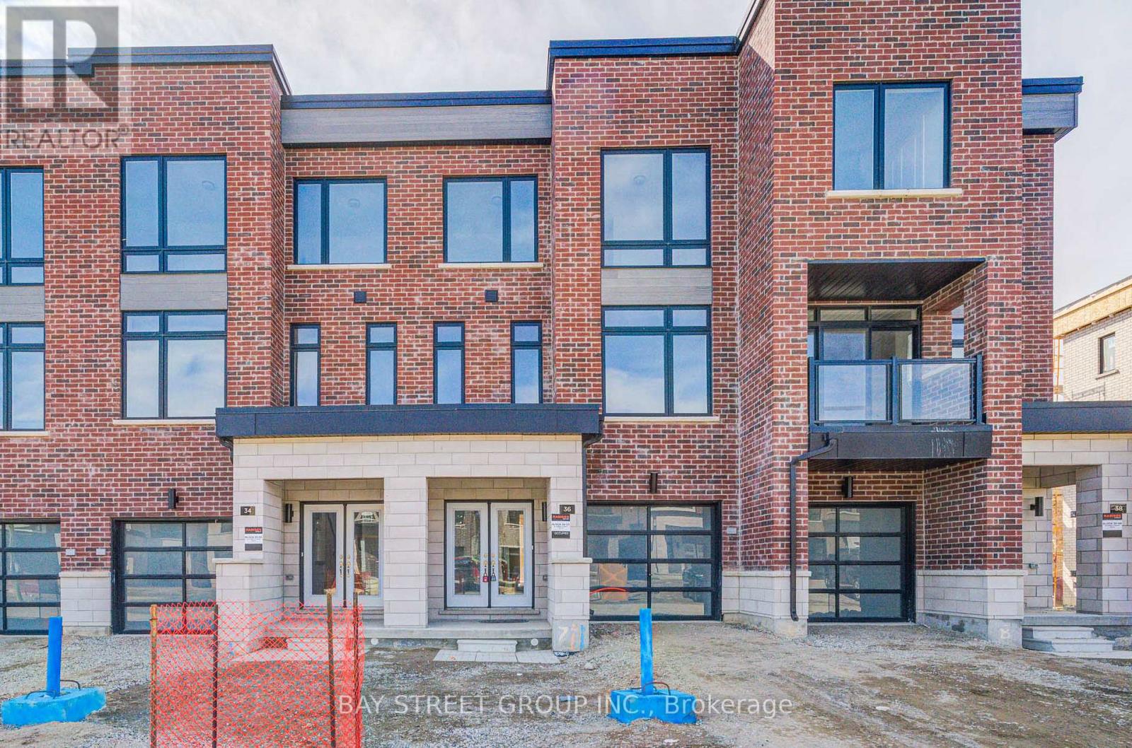 36 Danielle Moore Circle, Toronto, Ontario  M1P 2S7 - Photo 2 - E13131792