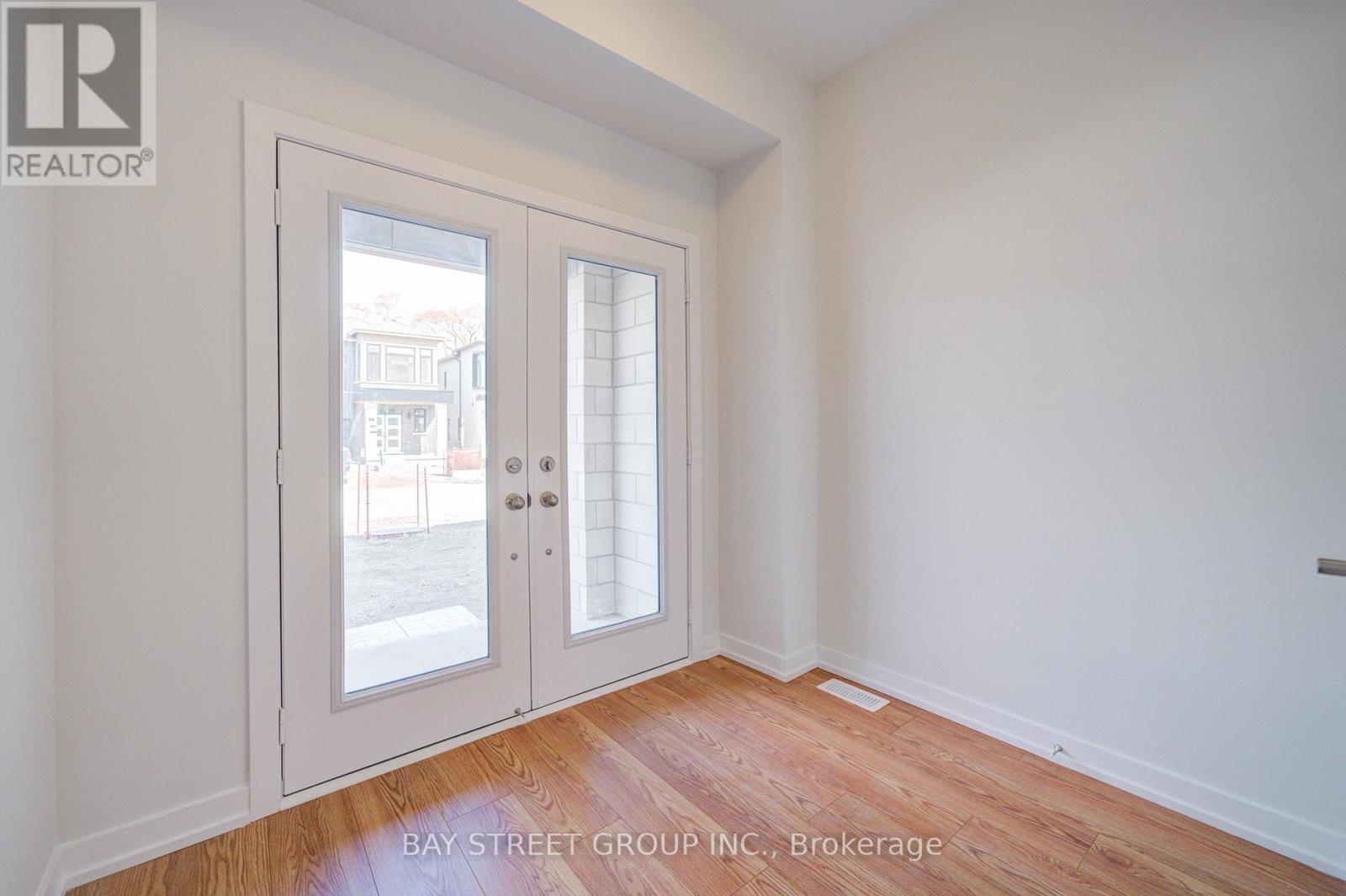 36 Danielle Moore Circle, Toronto, Ontario  M1P 2S7 - Photo 7 - E13131792