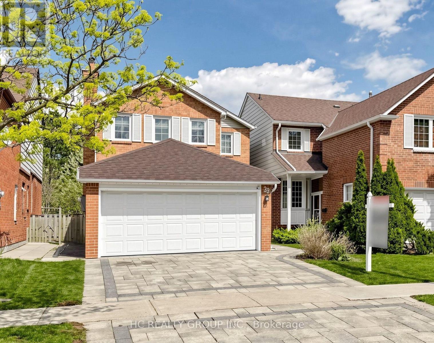 39 River Grove Drive, Toronto, Ontario  M1W 3T8 - Photo 3 - E13131796