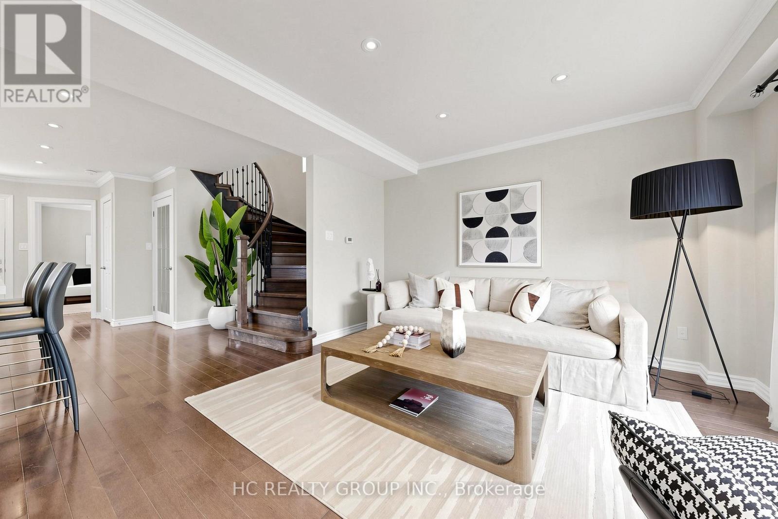 39 River Grove Drive, Toronto, Ontario  M1W 3T8 - Photo 8 - E13131796