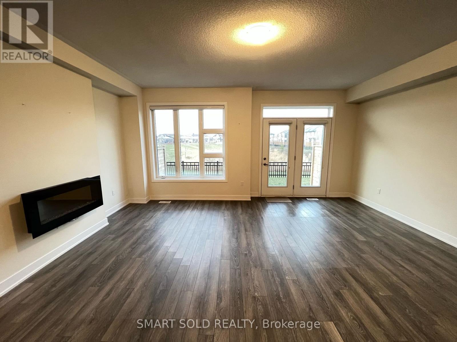 84 - 80 Donald Fleming Way, Whitby, Ontario  L1R 0N8 - Photo 4 - E13131798