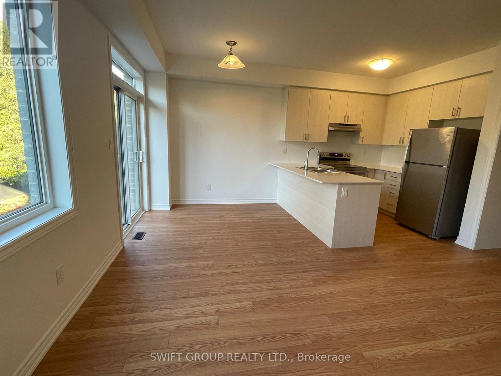 272 Okanagan Path, Oshawa, Ontario  L1H 0A7 - Photo 10 - E13131810