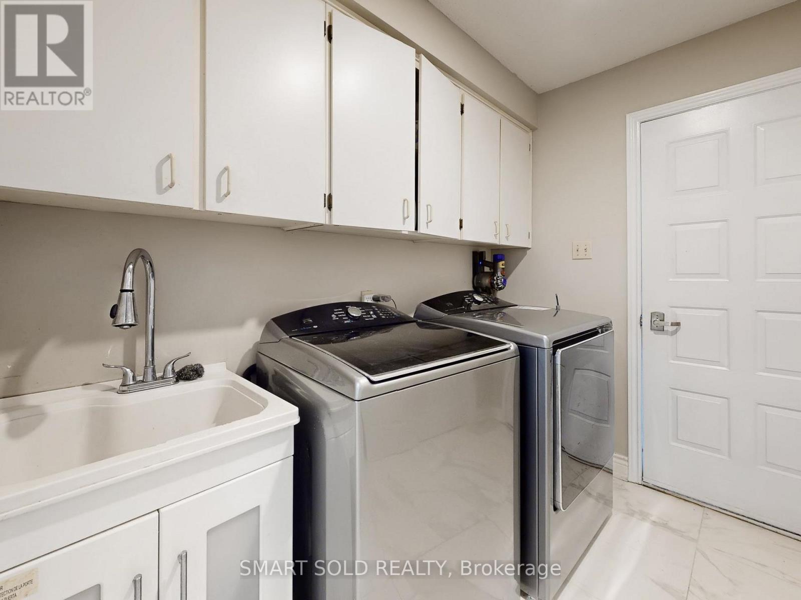 24 Normandy Crescent, Richmond Hill, Ontario  L4C 8L8 - Photo 37 - N13131790