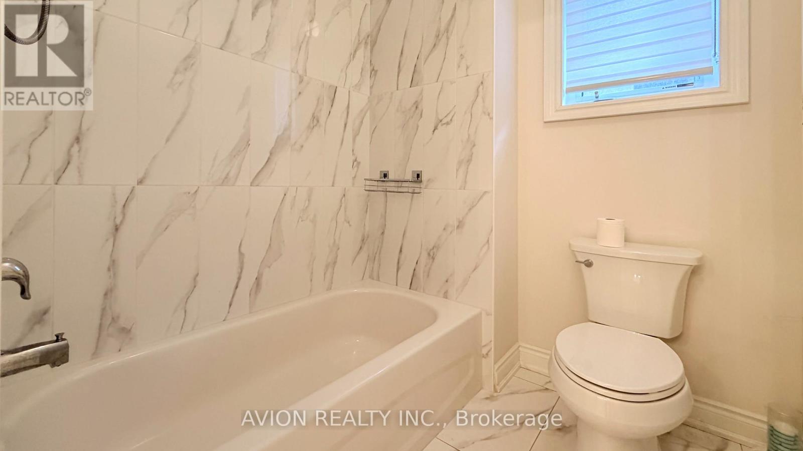 76 Maple Fields Circle, Aurora, Ontario  L4G 3X6 - Photo 18 - N13131822