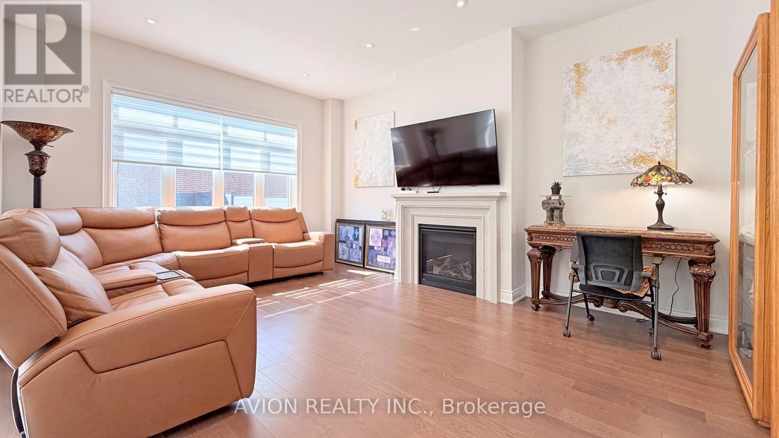 76 Maple Fields Circle, Aurora, Ontario  L4G 3X6 - Photo 6 - N13131822