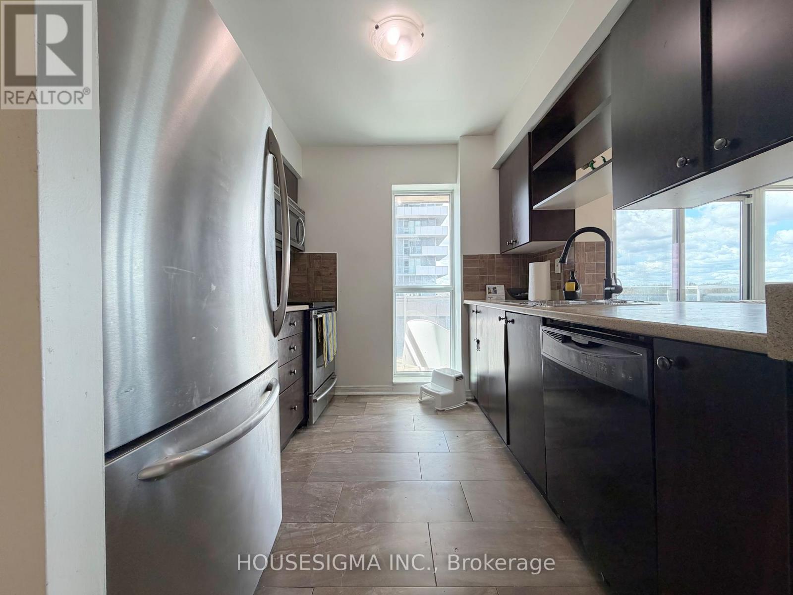 509 - 215 Queen Street E, Brampton, Ontario  L6W 0A9 - Photo 5 - W13131794