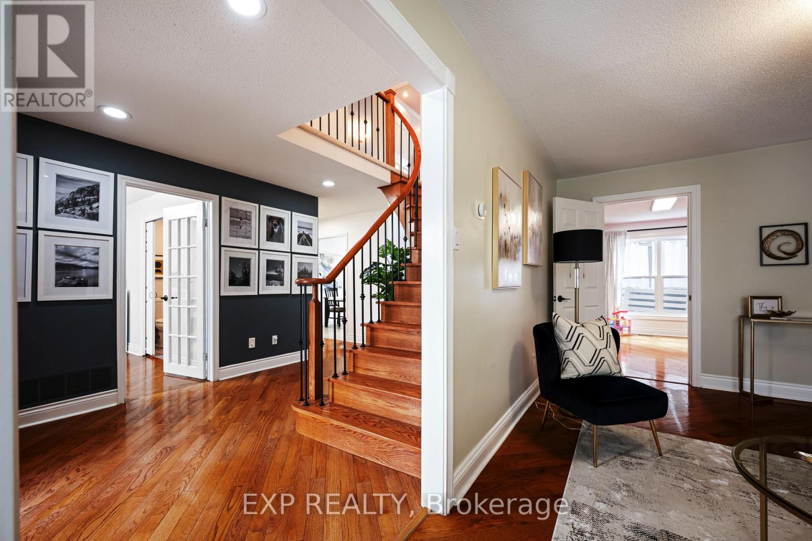 218 Kensington Place, Orangeville, Ontario  L9W 4G7 - Photo 4 - W13131814