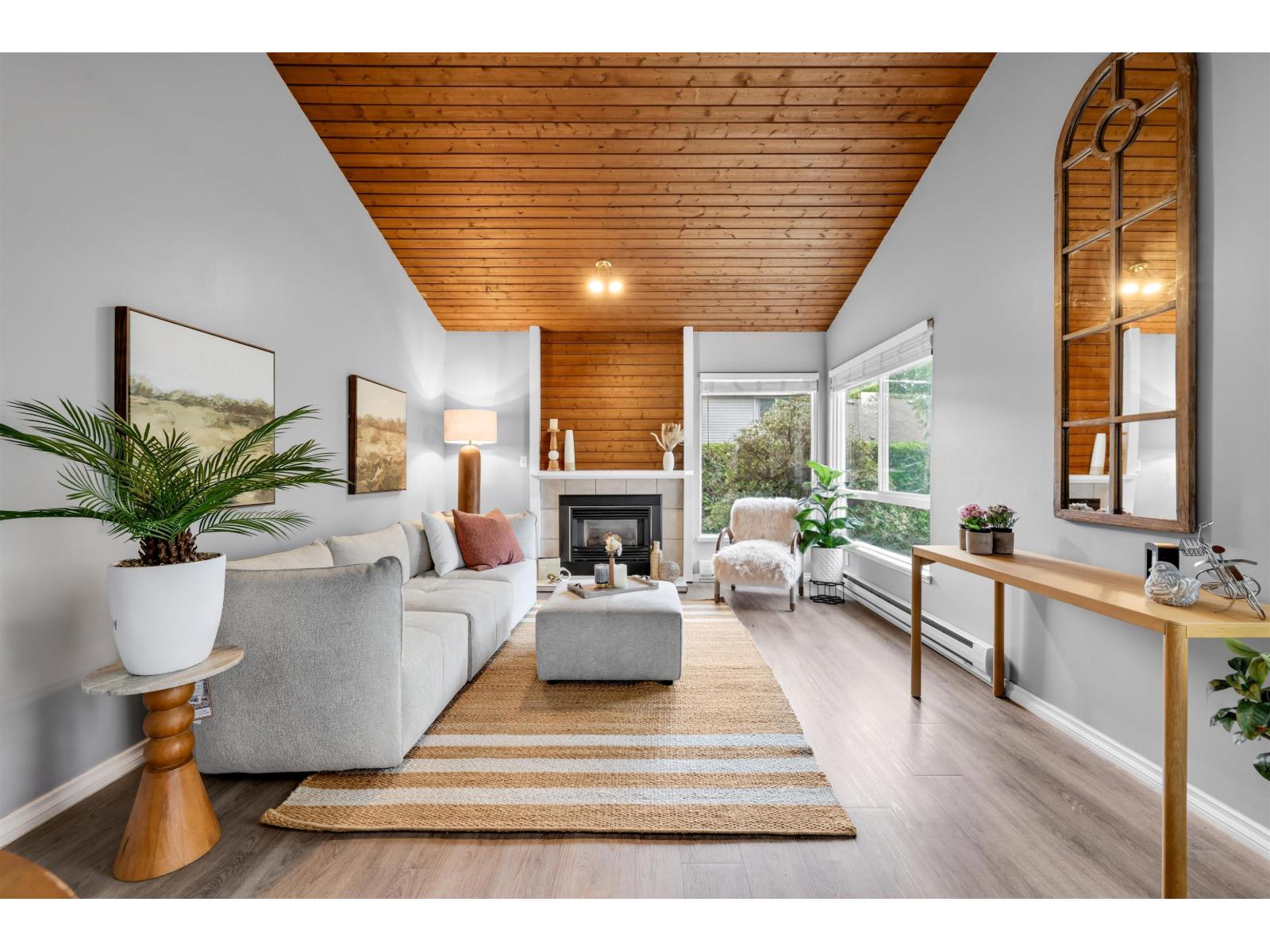 6226 E Greenside Drive, Surrey, British Columbia  V3S 5M8 - Photo 2 - R3123454