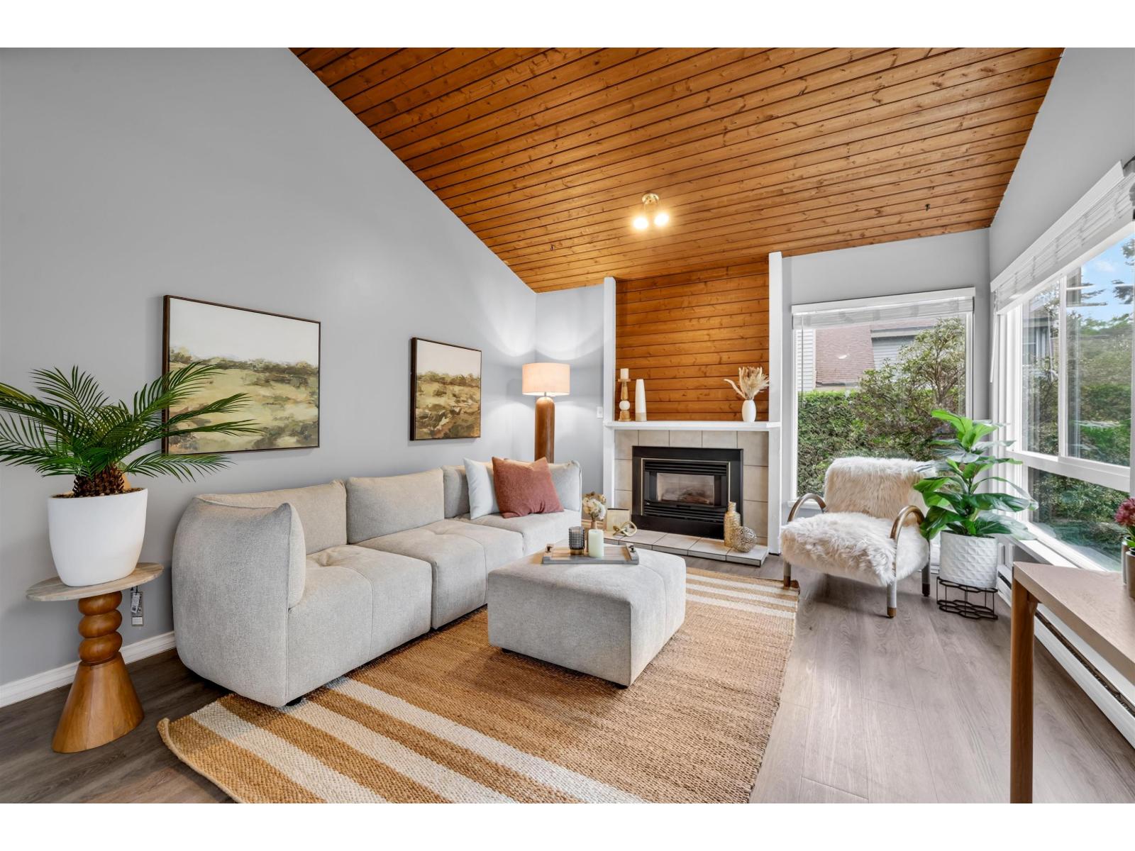6226 E Greenside Drive, Surrey, British Columbia  V3S 5M8 - Photo 3 - R3123454