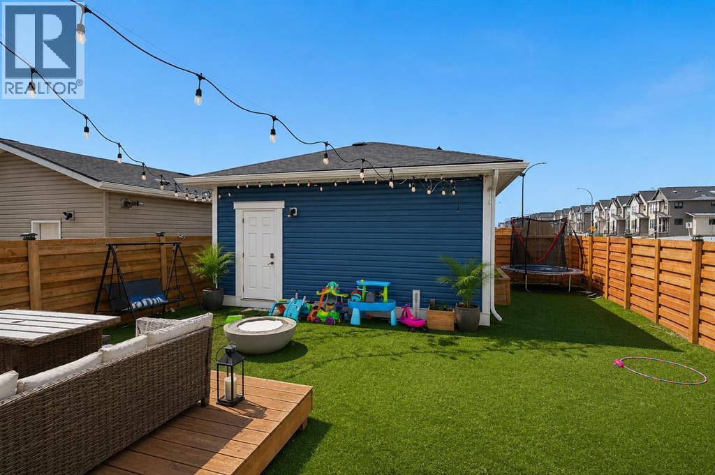 401 South Point Glen Sw, Airdrie, Alberta  T4B 4L1 - Photo 2 - A2303732