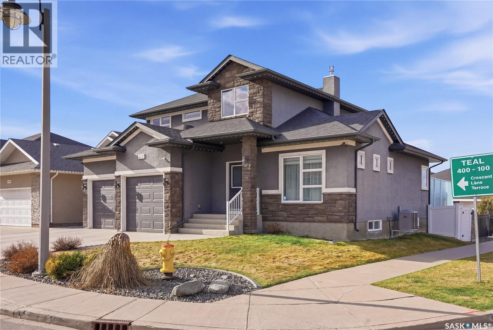 102 Teal Crescent, Saskatoon, Saskatchewan  S7T 0P9 - Photo 3 - SK036085