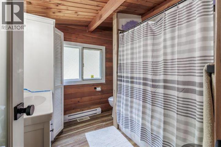 6062 Mahood Lake Road, 100 Mile House, British Columbia  V0K 1X3 - Photo 15 - R3092087
