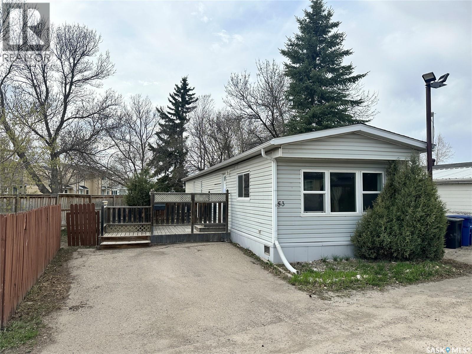 53 219 Grant Street, Saskatoon, Saskatchewan  S7N 2A5 - Photo 1 - SK036101