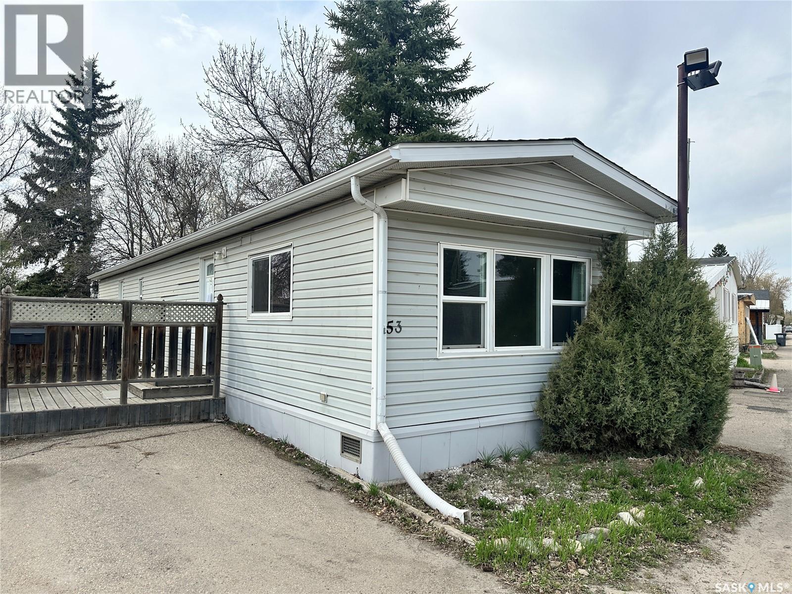 53 219 Grant Street, Saskatoon, Saskatchewan  S7N 2A5 - Photo 2 - SK036101
