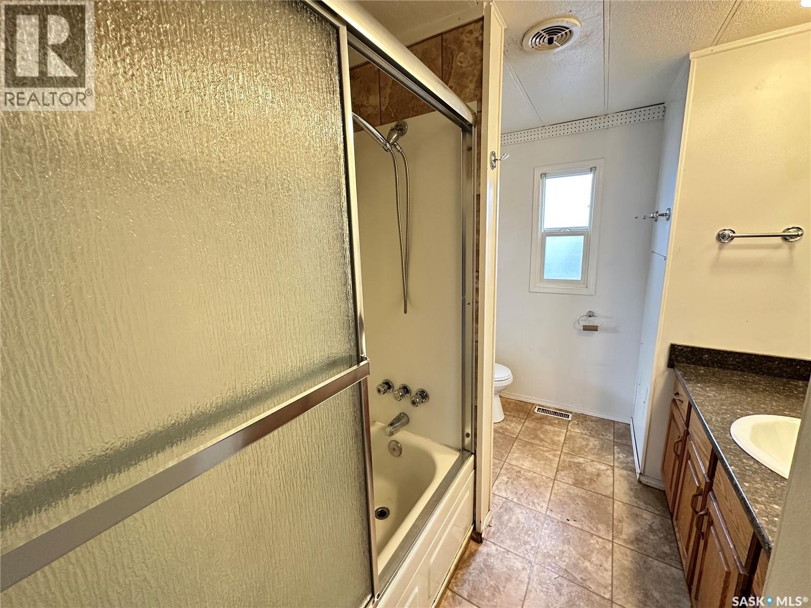 53 219 Grant Street, Saskatoon, Saskatchewan  S7N 2A5 - Photo 21 - SK036101