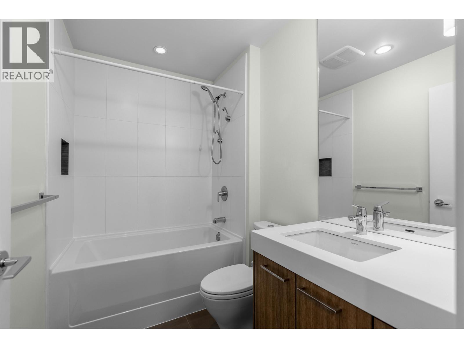 108 618 Como Lake Avenue, Coquitlam, British Columbia  V3J 0G1 - Photo 11 - R3124018