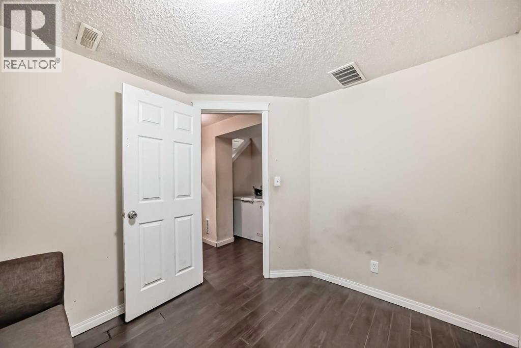 4 Fonda Crescent Se, Calgary, Alberta  T2A 5S6 - Photo 32 - A2308302