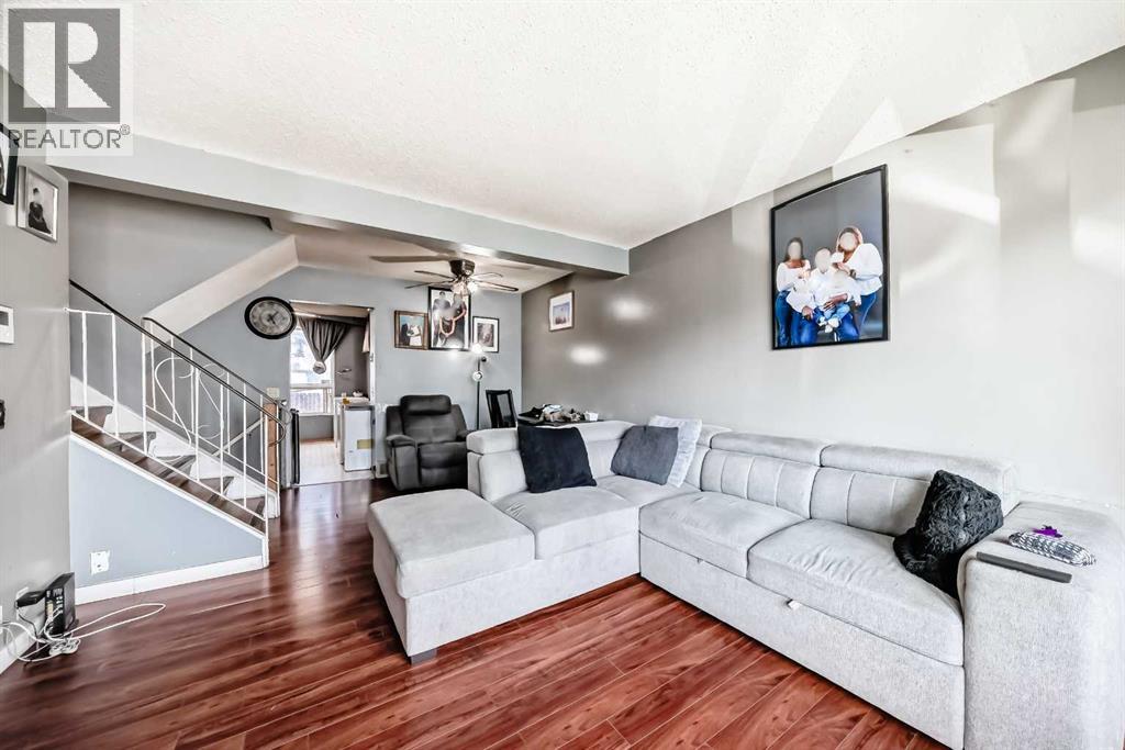 4 Fonda Crescent Se, Calgary, Alberta  T2A 5S6 - Photo 8 - A2308302