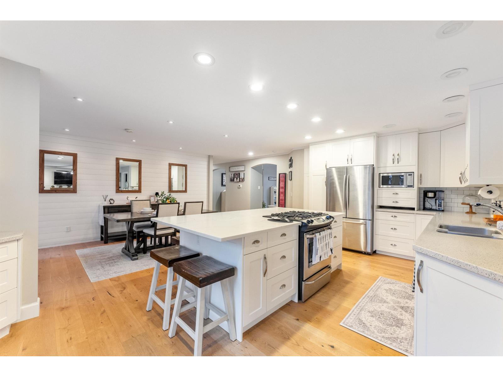5912 190a Street, Surrey, British Columbia  V3S 7W3 - Photo 8 - R3102578