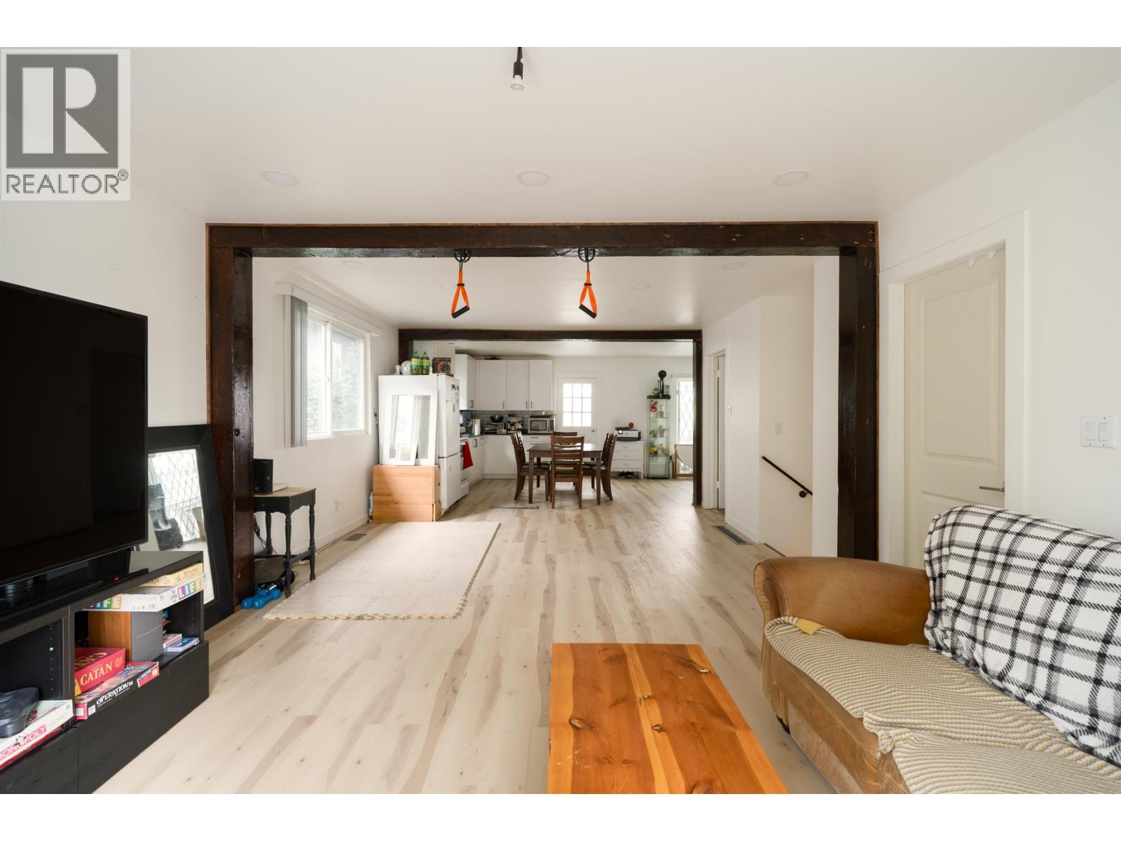 2066 E 23rd Avenue, Vancouver, British Columbia  V5N 2V1 - Photo 6 - R3124077