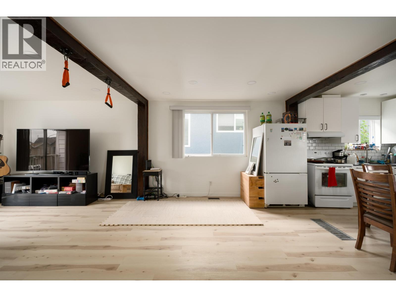 2066 E 23rd Avenue, Vancouver, British Columbia  V5N 2V1 - Photo 9 - R3124077