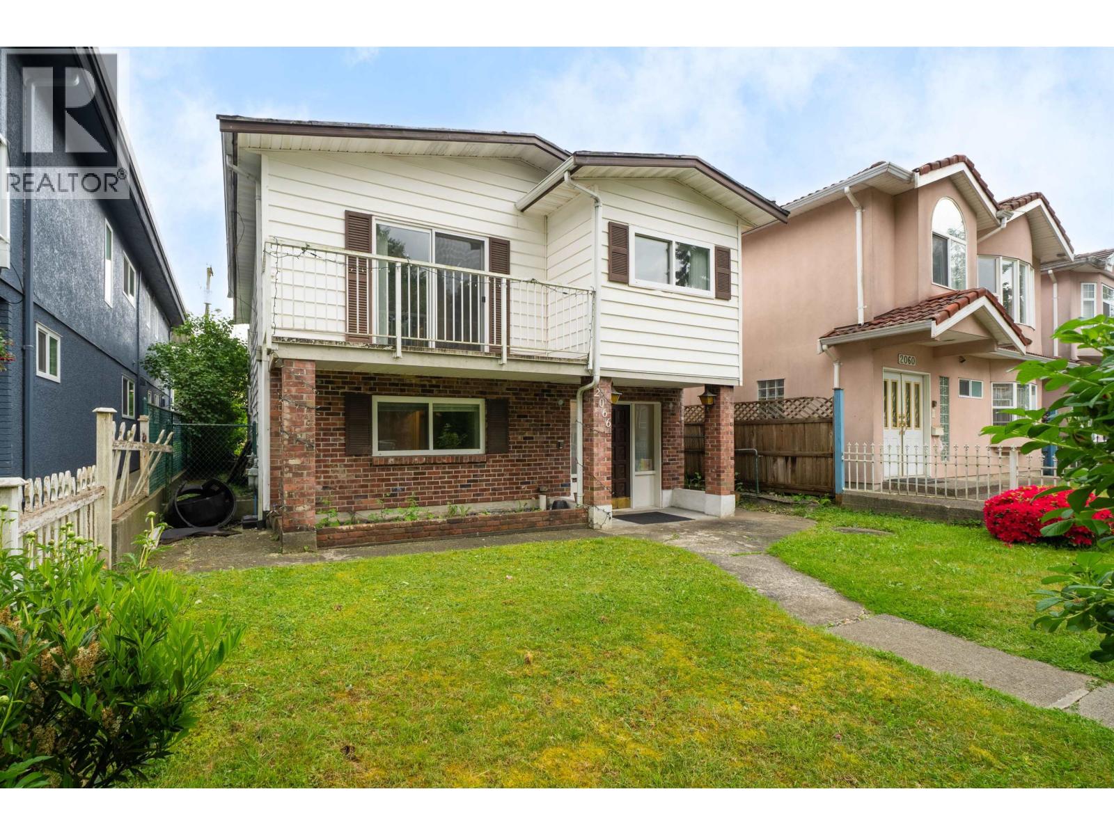 2066 E 23rd Avenue, Vancouver, British Columbia  V5N 2V1 - Photo 3 - R3124077