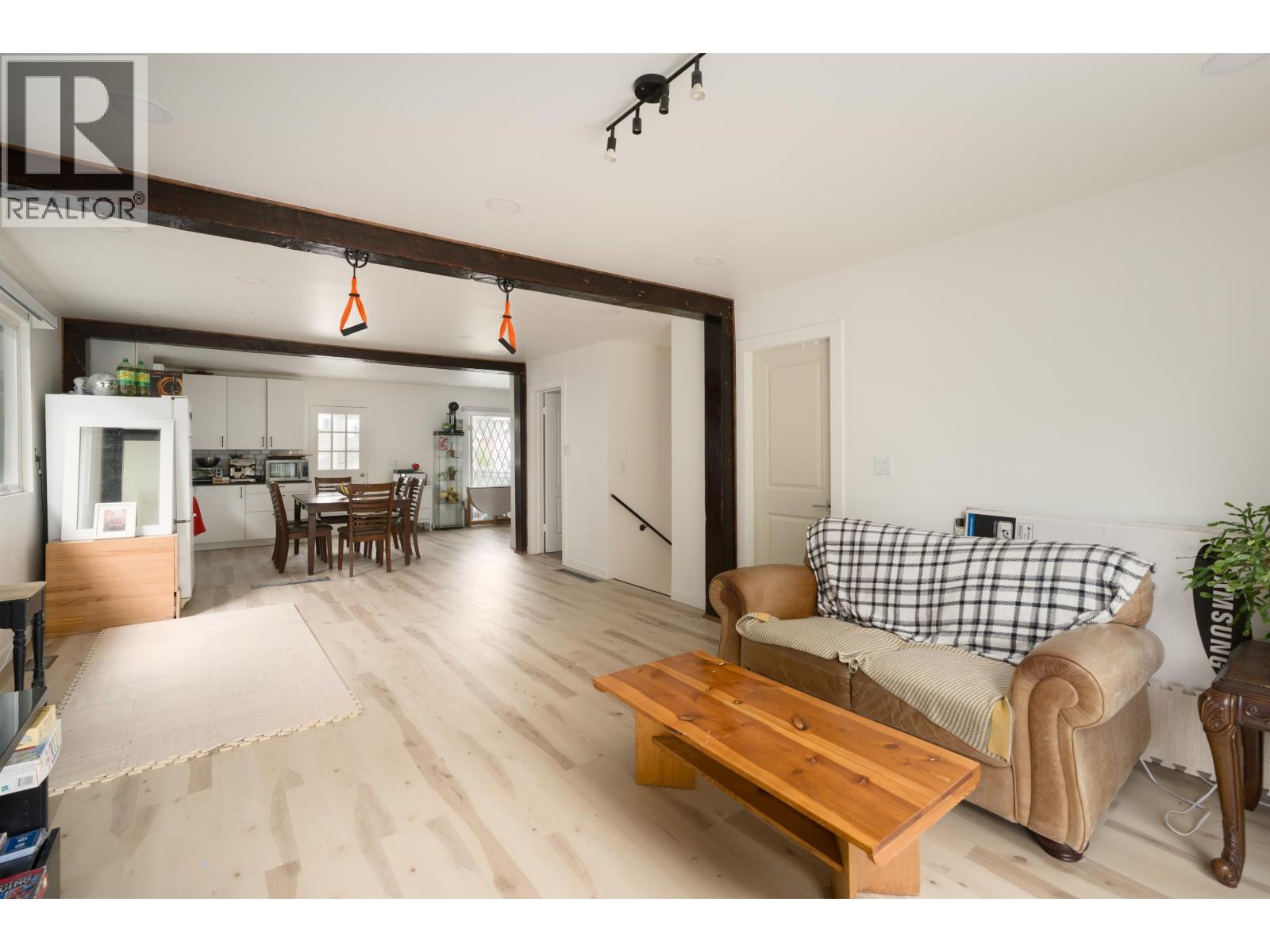 2066 E 23rd Avenue, Vancouver, British Columbia  V5N 2V1 - Photo 7 - R3124077