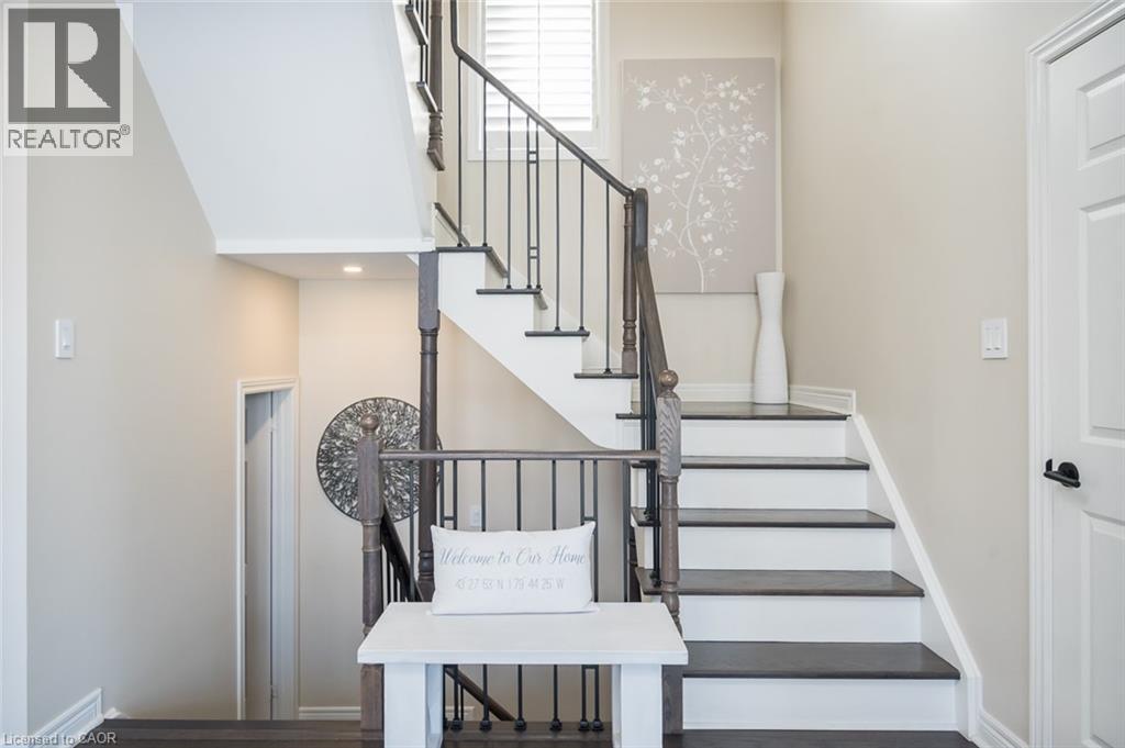 2454 Longridge Crescent, Oakville, Ontario  L6H 6N8 - Photo 5 - 40815412
