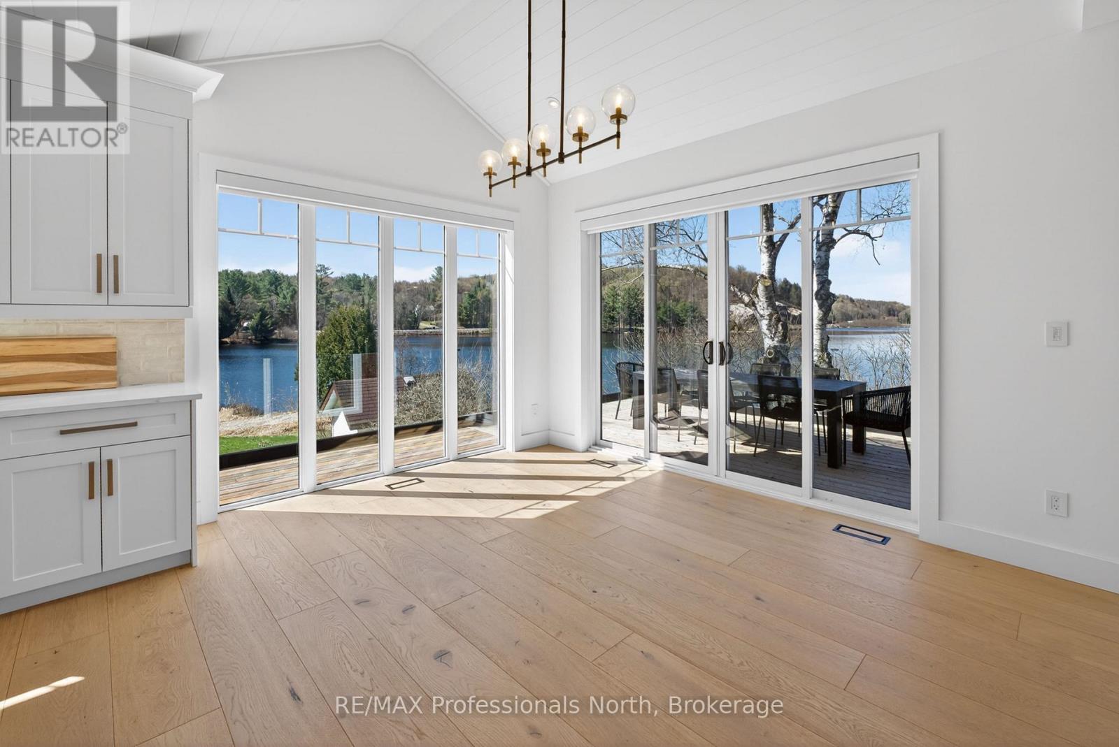 36 Beach Road, Huntsville (Stephenson), Ontario  P0B 1M0 - Photo 16 - X13131834