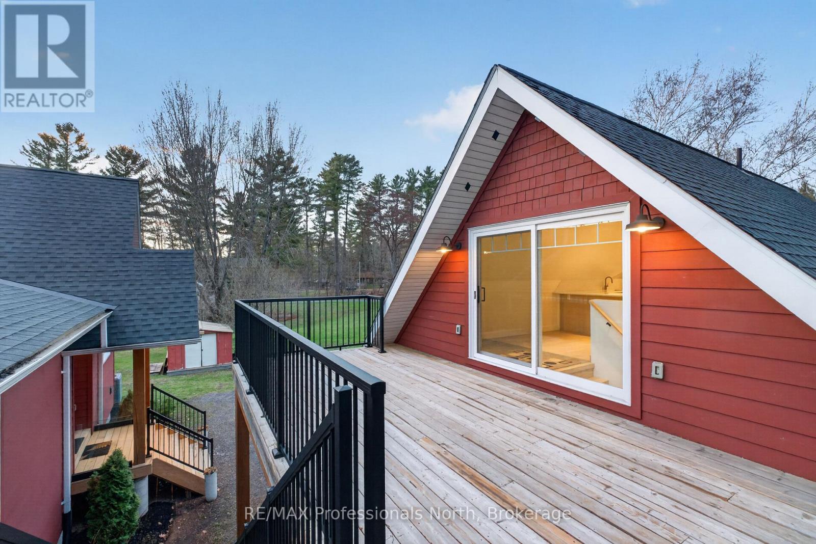 36 Beach Road, Huntsville (Stephenson), Ontario  P0B 1M0 - Photo 30 - X13131834