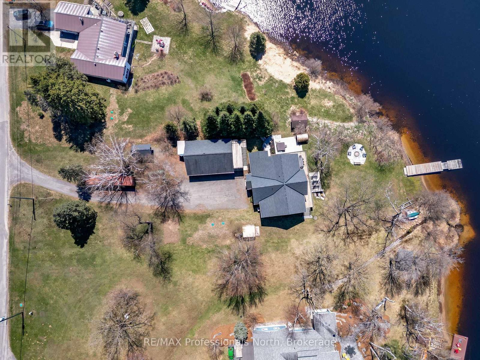 36 Beach Road, Huntsville (Stephenson), Ontario  P0B 1M0 - Photo 36 - X13131834