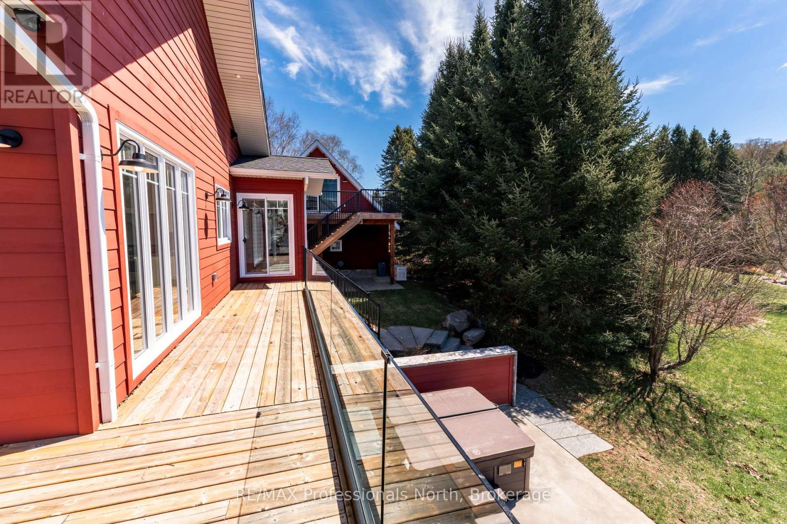 36 Beach Road, Huntsville (Stephenson), Ontario  P0B 1M0 - Photo 39 - X13131834