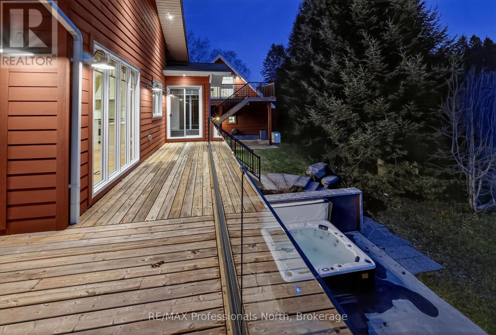 36 Beach Road, Huntsville (Stephenson), Ontario  P0B 1M0 - Photo 48 - X13131834