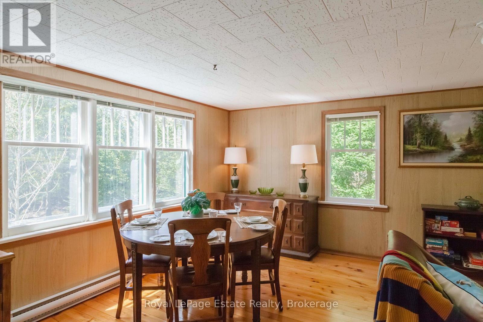 138 Third Avenue N, South Bruce Peninsula, Ontario  N0H 2G0 - Photo 16 - X13131906
