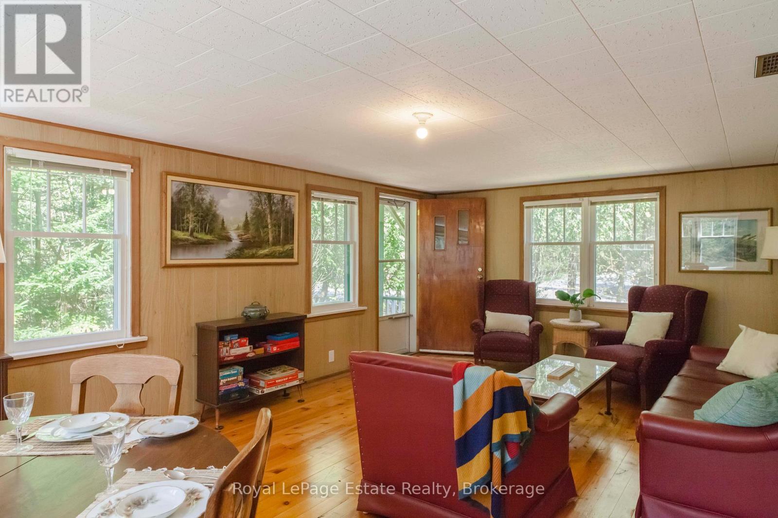 138 Third Avenue N, South Bruce Peninsula, Ontario  N0H 2G0 - Photo 17 - X13131906
