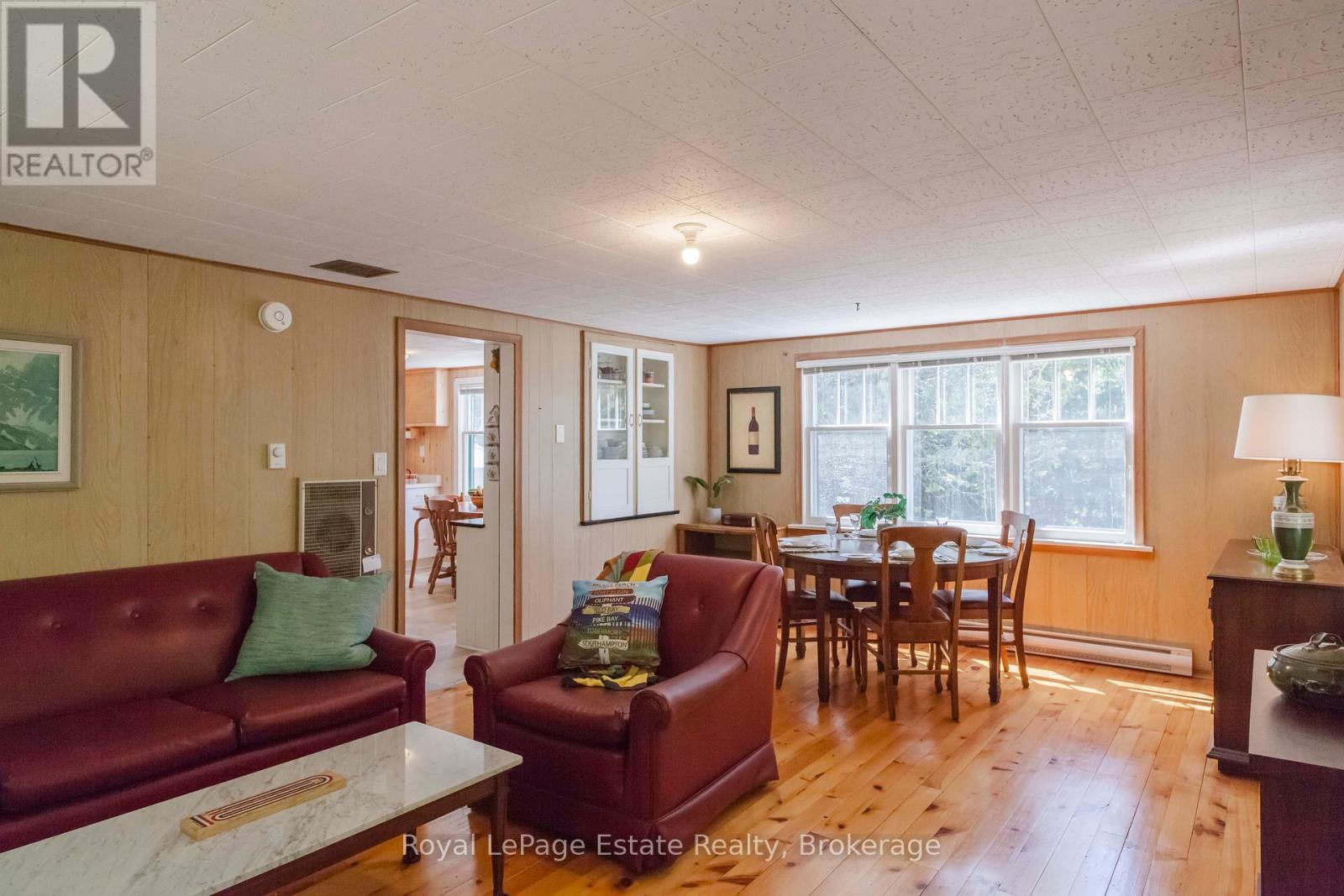 138 Third Avenue N, South Bruce Peninsula, Ontario  N0H 2G0 - Photo 21 - X13131906