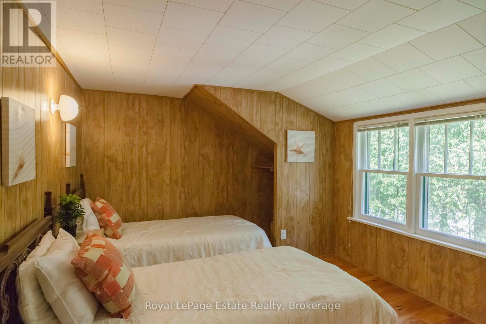 138 Third Avenue N, South Bruce Peninsula, Ontario  N0H 2G0 - Photo 30 - X13131906
