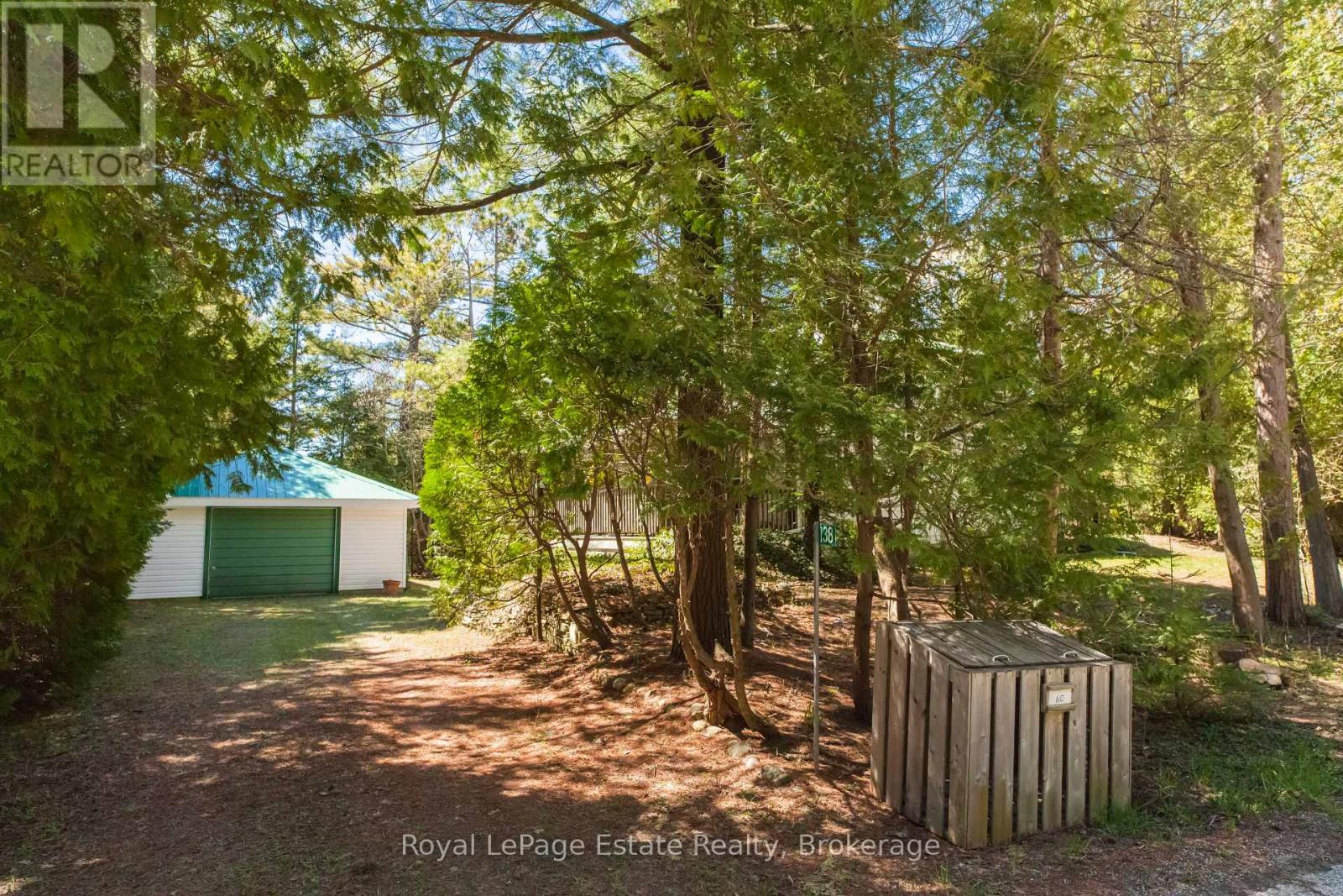 138 Third Avenue N, South Bruce Peninsula, Ontario  N0H 2G0 - Photo 43 - X13131906