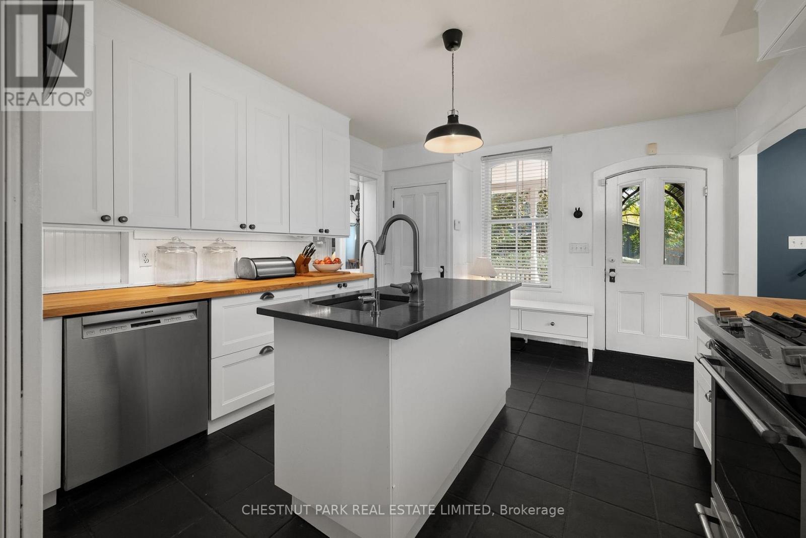 341 Main Street, Prince Edward County, Ontario  K0K 1G0 - Photo 19 - X13131942