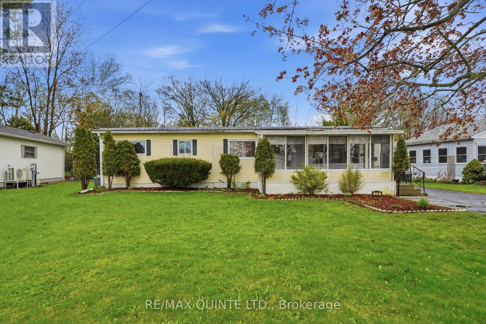 26 Linden Boulevard, Quinte West, Ontario  K8N 3M1 - Photo 1 - X13131946