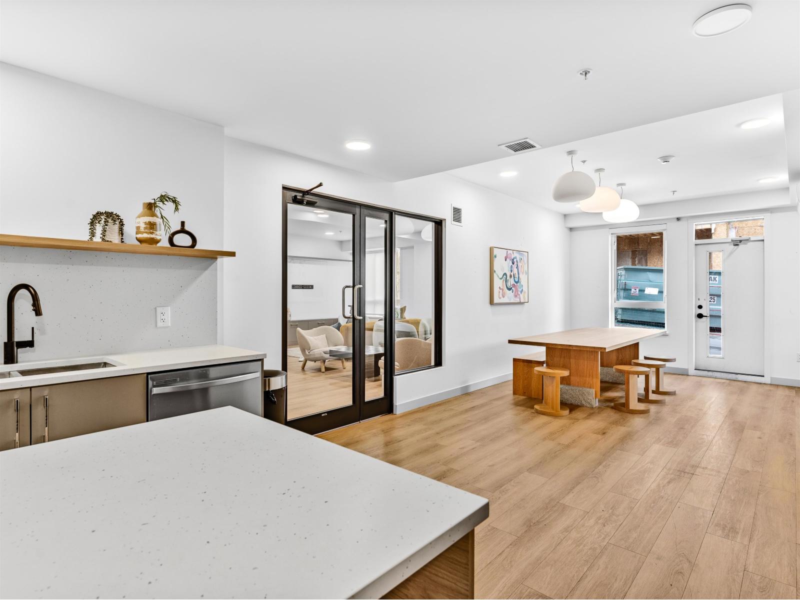 204 13439 94a Avenue, Surrey, British Columbia  V3V 0G9 - Photo 16 - R3124102