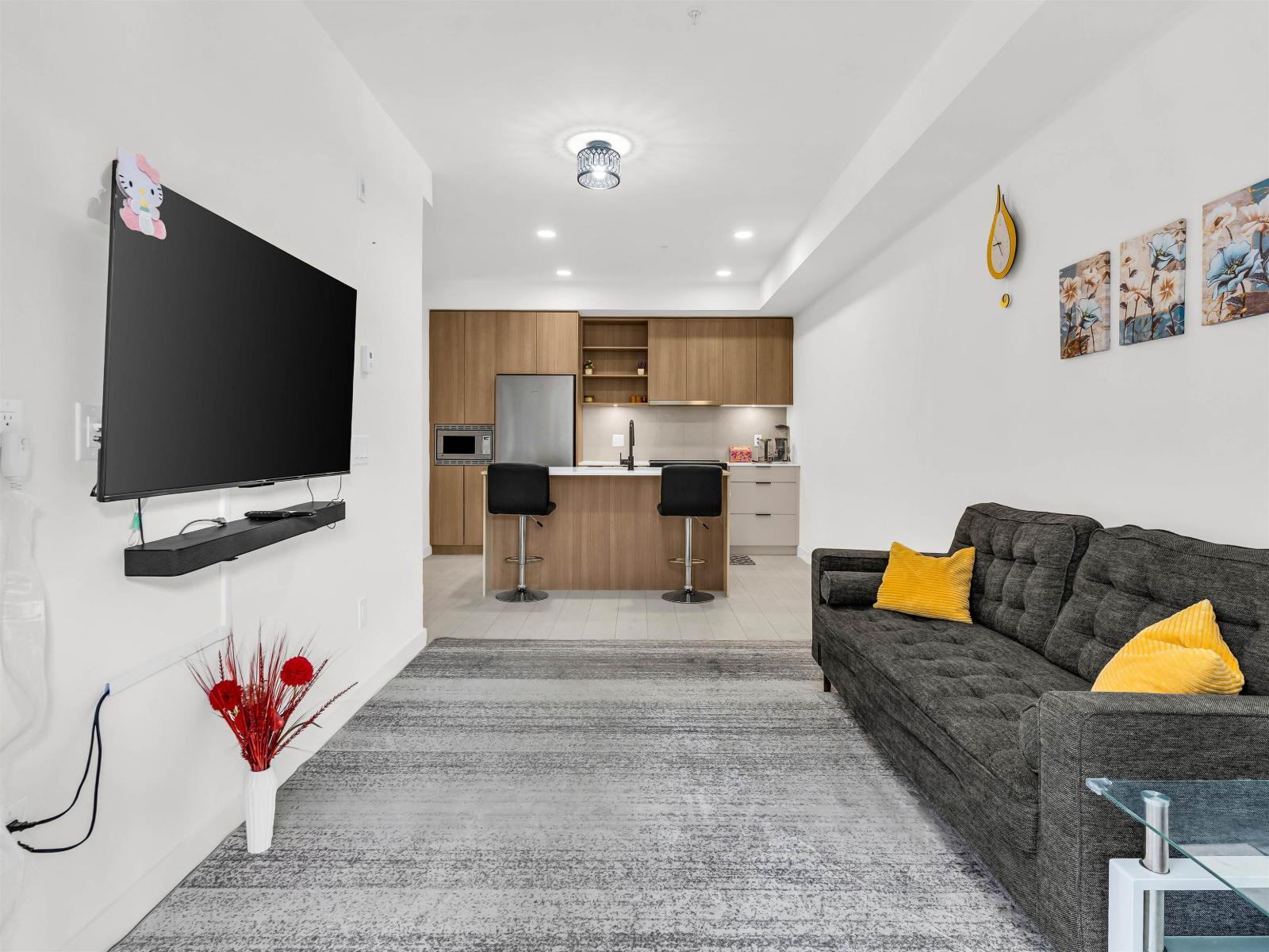 204 13439 94a Avenue, Surrey, British Columbia  V3V 0G9 - Photo 4 - R3124102