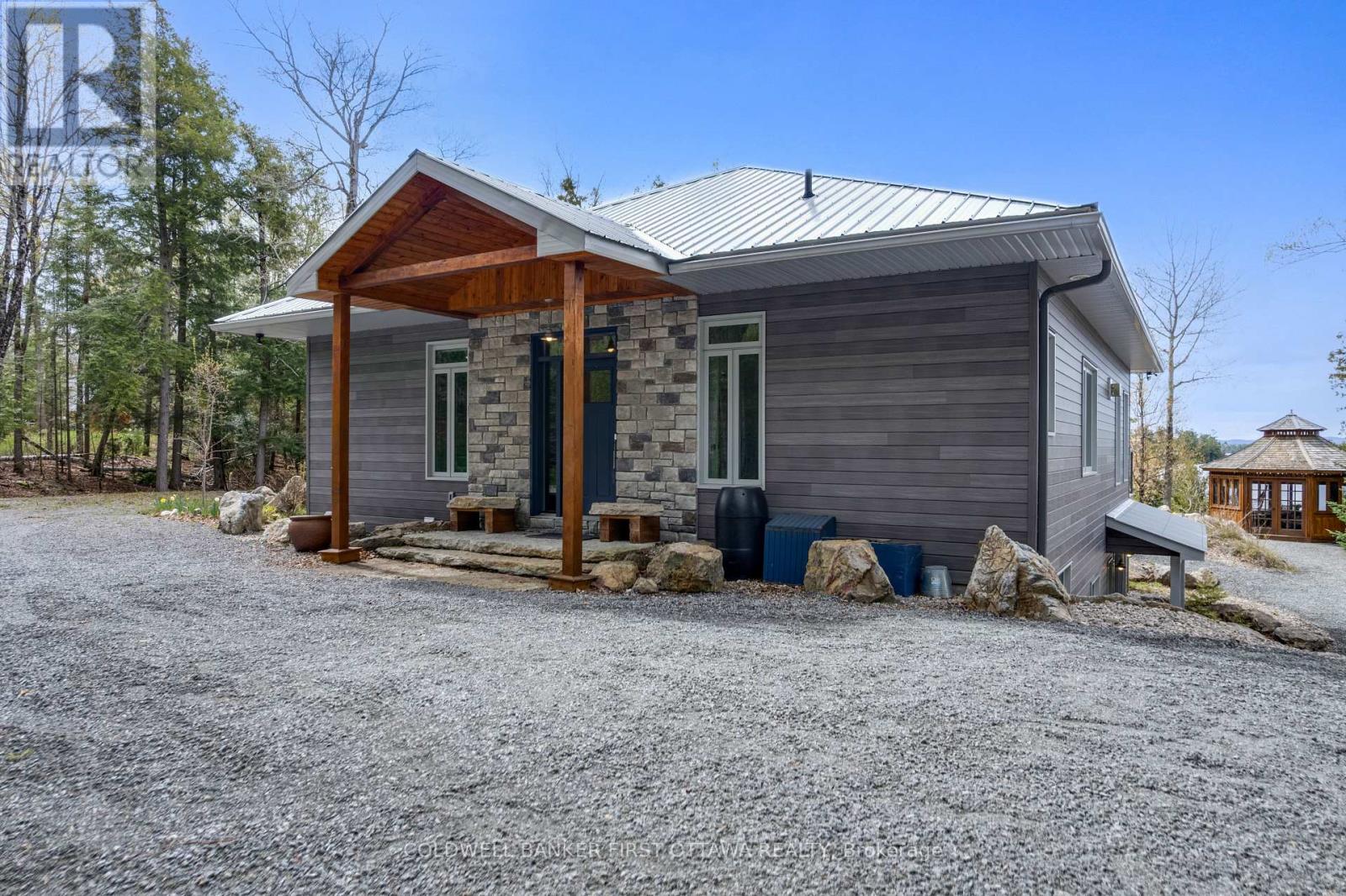 131 DEER HAVEN LANE, Lanark Highlands, Ontario