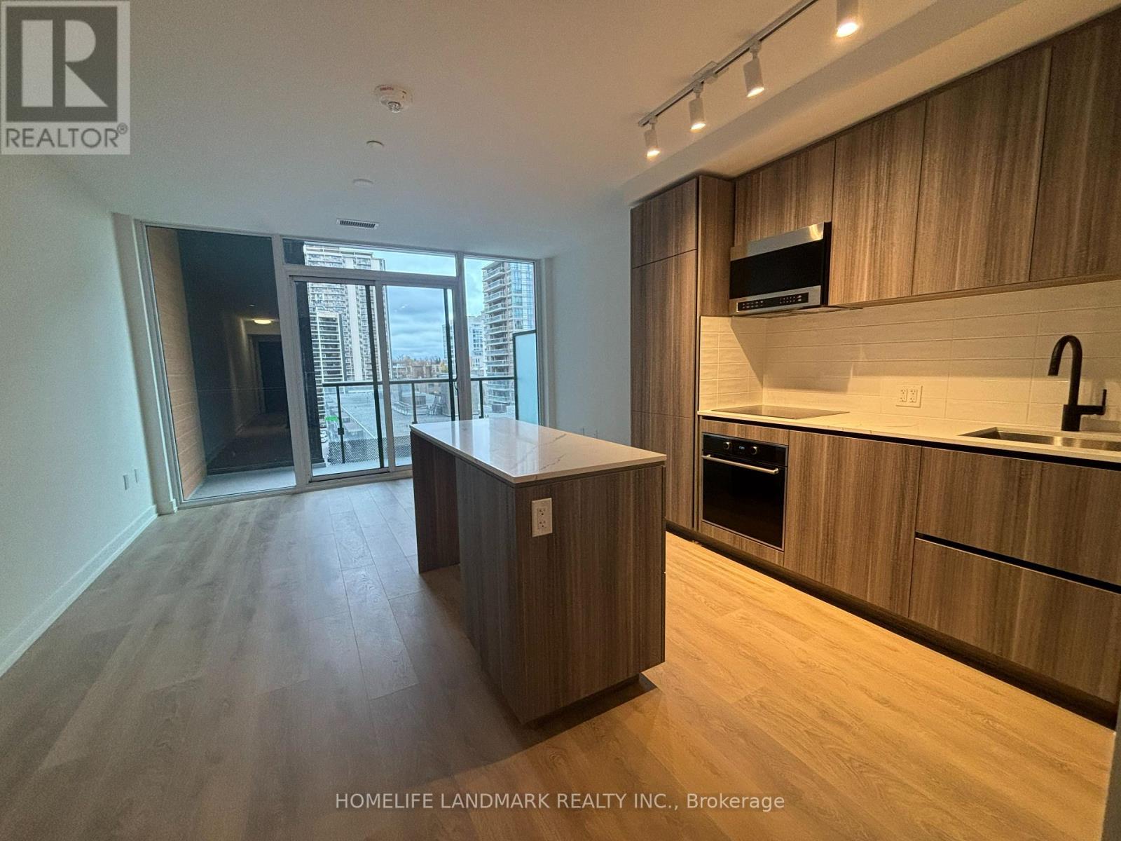 609 - 117 Broadway Avenue, Toronto, Ontario  M4P 1V3 - Photo 3 - C12999404