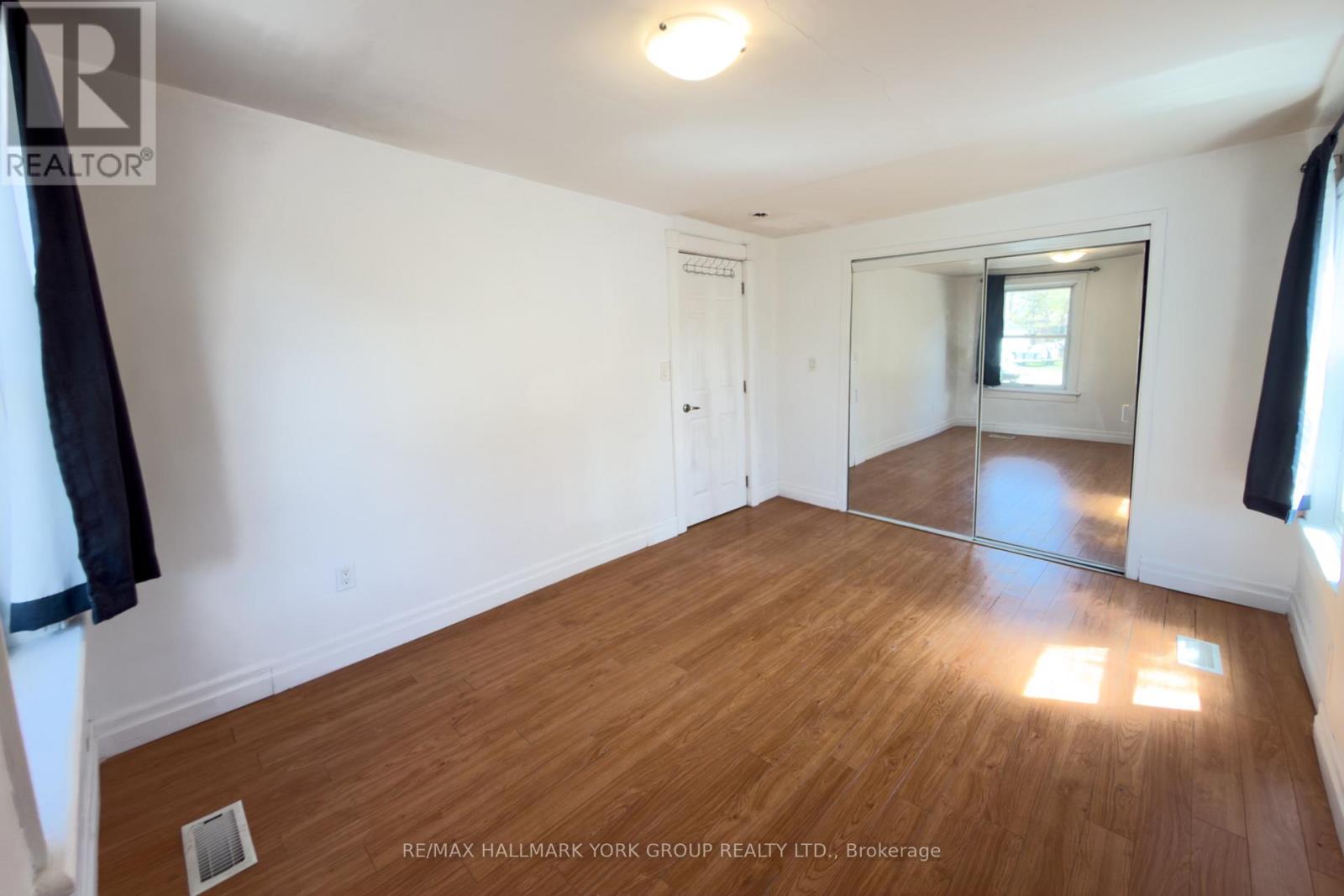 Main - 165 Anne Street S, Barrie, Ontario  L4N 2E4 - Photo 7 - S13120912