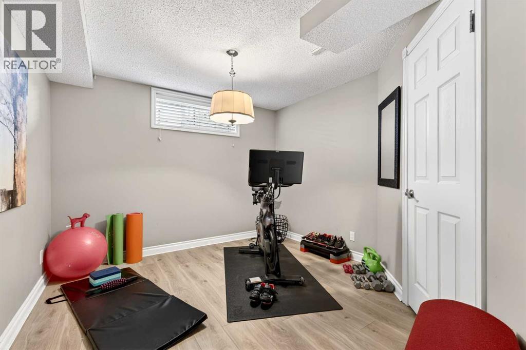 37 Shawbrooke Manor Sw, Calgary, Alberta  T2Y 3L7 - Photo 43 - A2310690