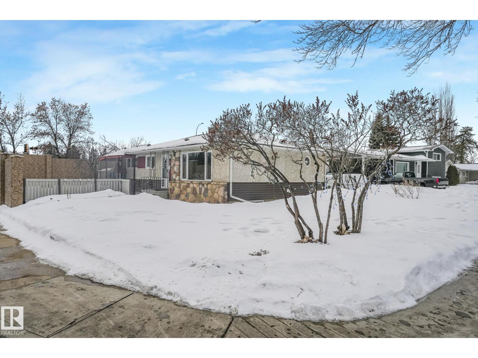 2 Scarboro Pl, St. Albert, Alberta  T8N 0H8 - Photo 2 - E4487922