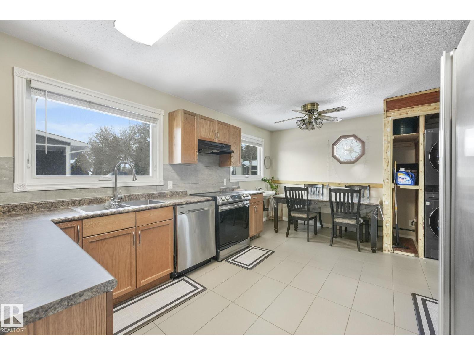 2 Scarboro Pl, St. Albert, Alberta  T8N 0H8 - Photo 9 - E4487922