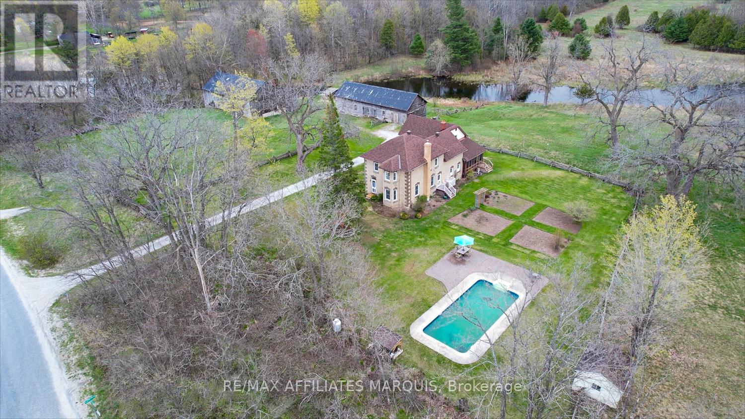 919 UPPER SCOTCH LINE ROAD, Tay Valley, Ontario