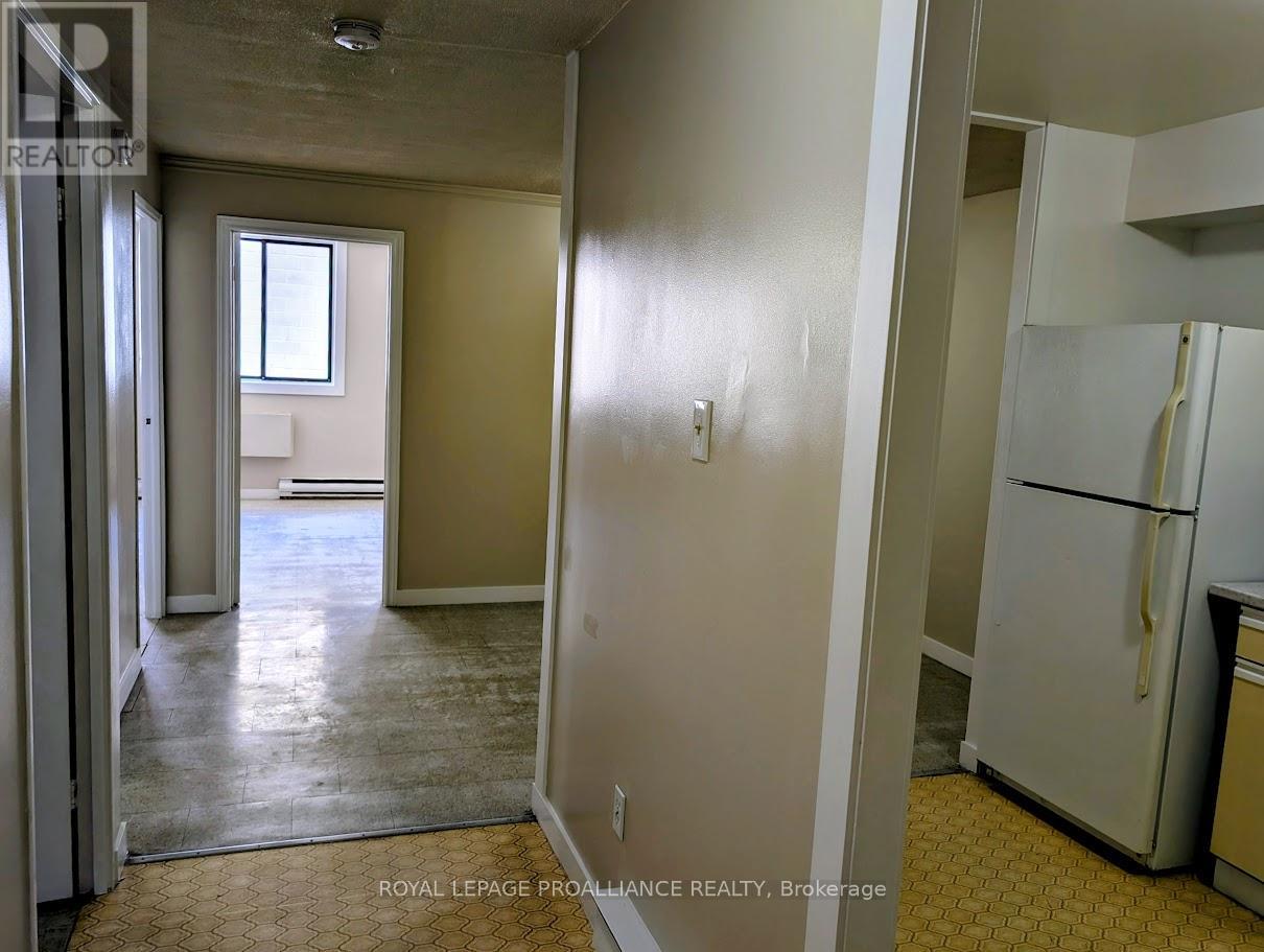 308 - 328 Aylmer Street, Peterborough, Ontario  K9H 3V6 - Photo 2 - X13131990